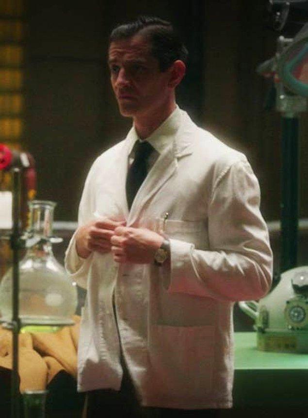 Costa Ronin, Agent Carter'da Anton Vanko'nun genç versiyonunu canlandırdı.