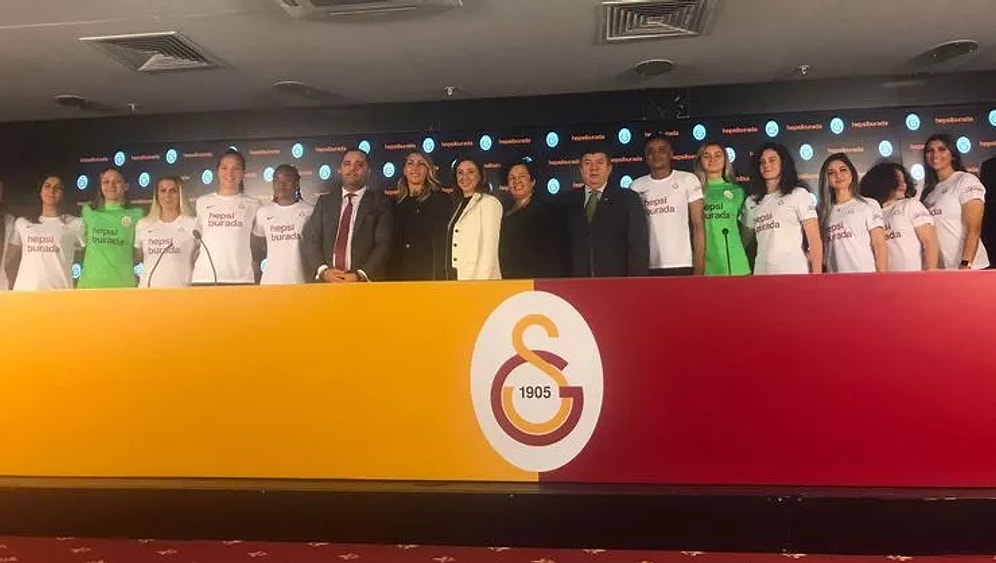 Galatasaray Kadın Futbol Takımı'nın Ana Sponsoru Hepsiburada Oldu! Galatasaray Kadın Futbol Takımı'nda 12 İmza