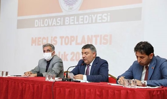 AKP'li Başkandan Kanada'ya Giden Gençler İçin Skandal İfadeler: 'Ne Kadar Çok Gay Varmış'