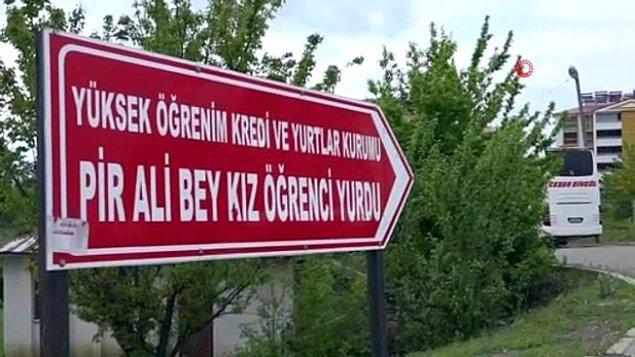 Bingöl Üniversitesi Tıbbi Dokümantasyon ve Sekreterlik 1'inci sınıf öğrencisi Diyarbakır nüfusuna kayıtlı 20 yaşındaki Ş.T isimli gencin de gece yarısı not bırakarak yurdun dördüncü katından atlayıp intihar ettiği öğrenildi.