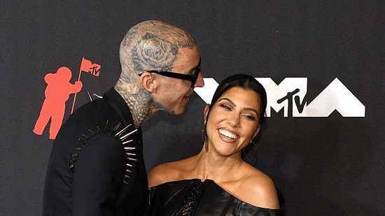 Kourtney Kardashian'ın Brezilya Poposu İddialarına Fotoğraflı Yanıtı!