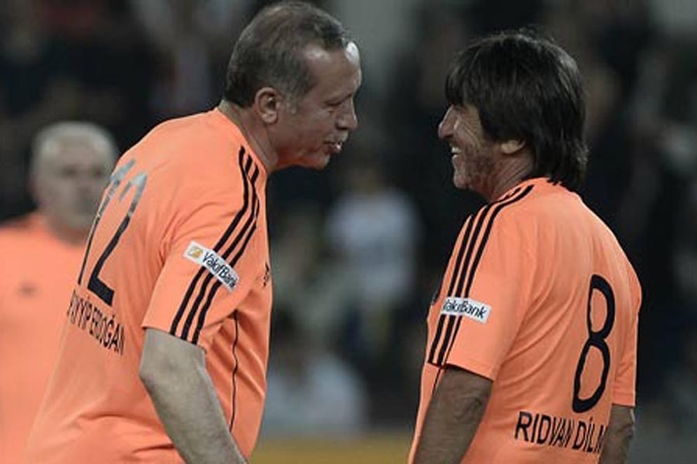 Rıdvan Dilmen: 'Erdoğan Siyasete Devam Ettiği Sürece Oyumu Erdoğan'a Atacağım'