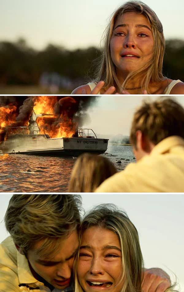 5. 'Outer Banks'in güzeller güzeli karakteri Sarah, babası Ward'ın teknesinin bir anda patlayarak yanıp kül oluşunu izlerken biz de ekran başında şaşırıp kalmıştık.