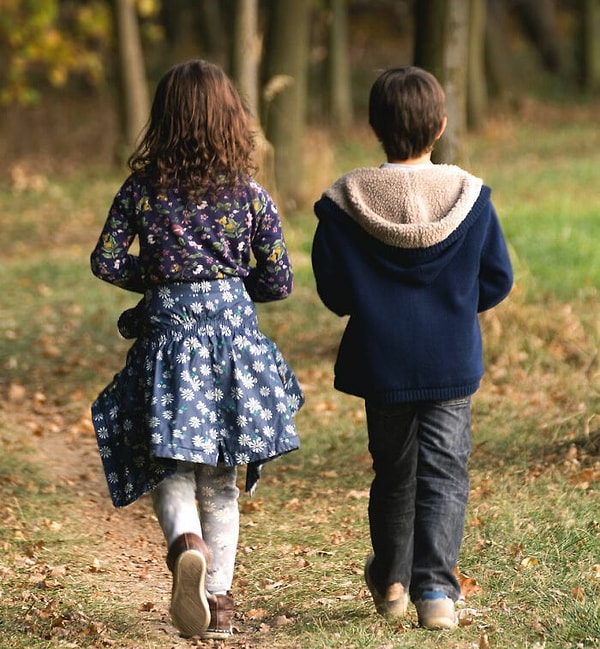 6. Как старшая сестра в семье, я уже осуществила свои материнские мечты. Также, в моей семье есть психические и хронические заболевания, и я не хочу рисковать и передать их своим детям. Я не хочу подвергать свое тело беременности. Это большая ответственность, и я предпочитаю жить для себя и всех других вещей, которые я предпочитаю делать в этом мире.