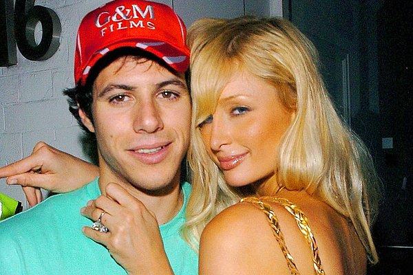 8. Paris Hilton'un ilk nişanlısı, sosyetenin sayılı isimlerinden Paris Latsis kendisine aralarından seçmesi için tamı tamına 15 yüzük sergilemişti!