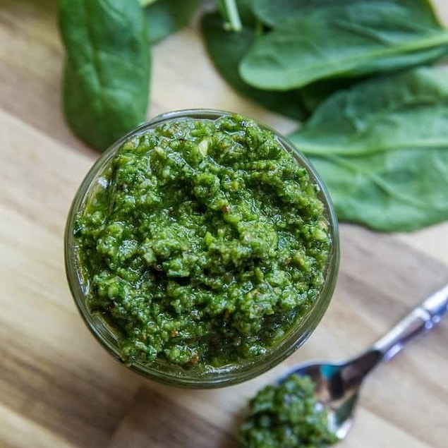 5. Sıra ıspanağın demirli gücünde: Ispanak Pesto Sos Tarifi