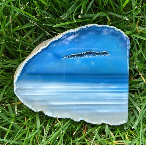 12. Жеод выглядит как океанские волны на пляже