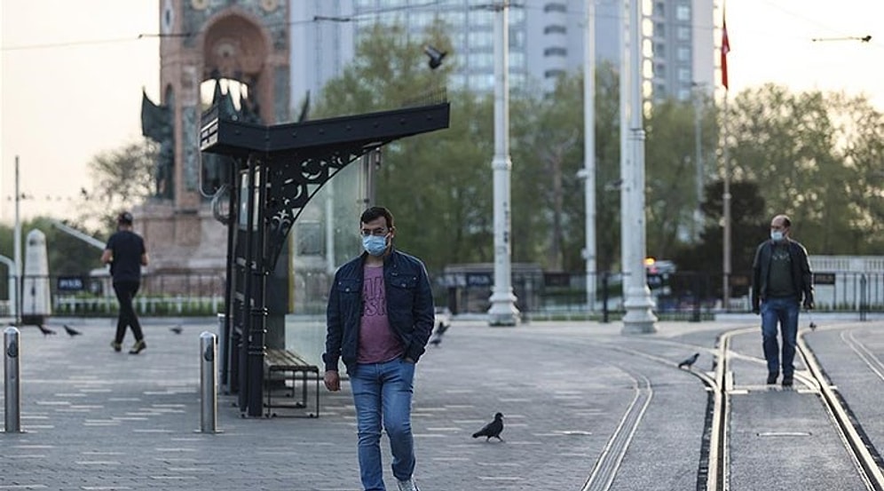 Prof. Dr. Sipahi'den Omicron Açıklaması: 'Türkiye'de de Kapanma Olabilir'