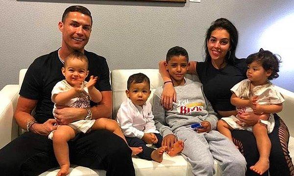 Halihazırda dört çocuğu olan Ronaldo, sevgilisi Rodriguez ile diğer iki çocuğunu da karşılamaya hazırlıyor!