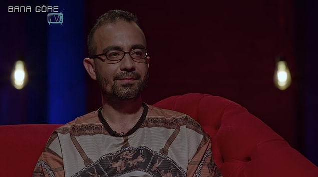 Onur’un hayat hikayesi filmlere konu olacak türden çünkü kendisi doğru teşhis, doğru tedavi ve doğru ilaçlarla şizofreninin aşılamayacak bir engel olmadığını hepimize kanıtlar nitelikte bir insan.
