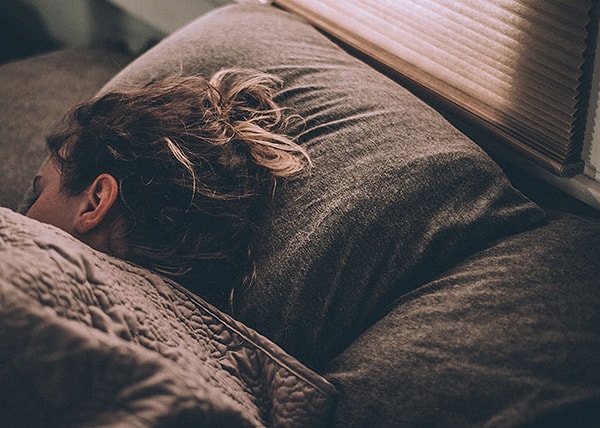 15. Ложиться спать рано