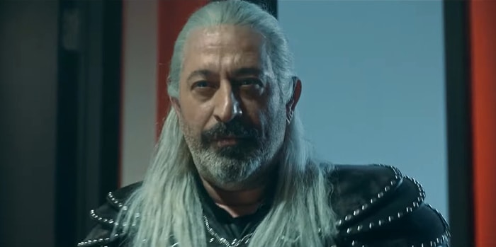 Cem Yılmaz'dan 'Diamond Elite Platinum Plus' Gösterisine The Witcher Temalı Özel Tanıtım