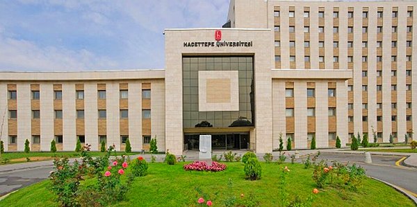 Hacettepe Üniversitesi ve Maltepe Üniversitesi Öğrencilerinden "Online Eğitim" Kampanyası