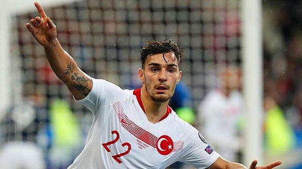 Trabzonspor'un istekli tavrını görünce fiyatı da artıran Sassuolo, bonservis için 5 milyon Euro talep etti.