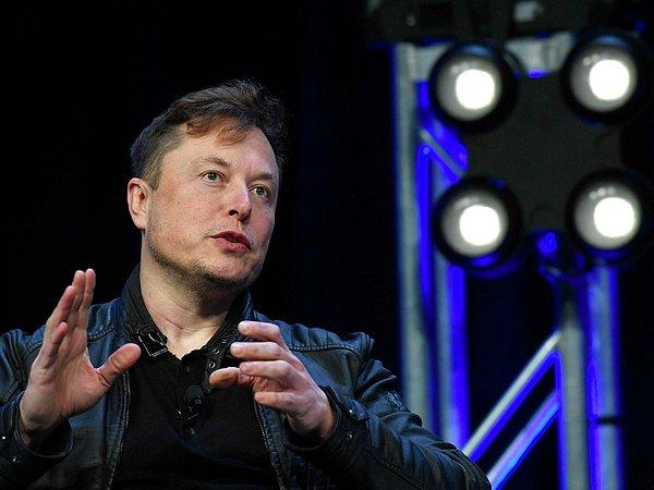 8. Elon Musk 1.02 milyar dolarlık Tesla hissesi daha sattı. Musk böylece elindeki Tesla hisselerinin yüzde 10’unu satma hedefine yaklaştı.