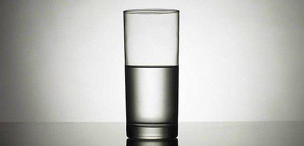 2. Söyle bakalım bu bardağın yarısı dolu mu boş mu?