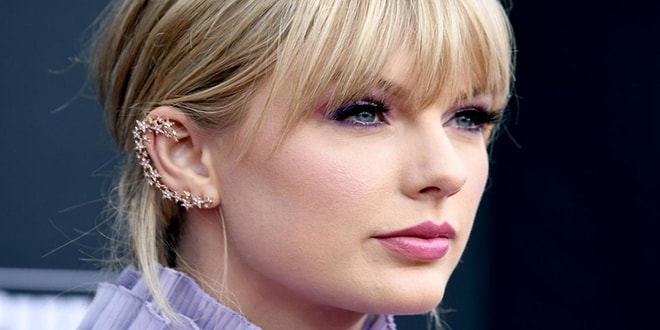 En Az Birisinin Bir Köşesinde Bile Yaşadığınız Duyguları Bulabileceğiniz 13 Taylor Swift Şarkısı