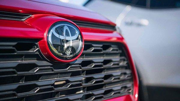 Böylece Toyota, ABD'de en fazla satan marka olarak General Motors'un 1931'den bu yana koruduğu liderliği ele geçirdi.