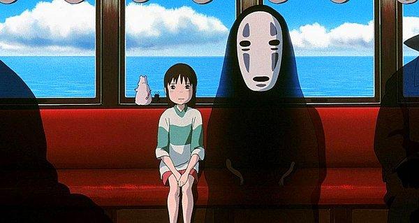 15. Hayao Miyazaki kendi filmleri sürekli hareket ve aksiyonla dolu olduğu için mutlaka karakterlerin hiç konuşmadan uzaklara baktığı 'ha' isimli sahneler ekliyor.