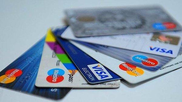 Kredi kartı borcu 209.9 milyar liraya yükseldi