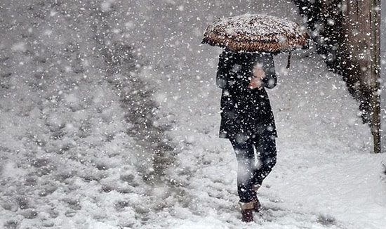 Son Dakika AKOM'dan İstanbul'a Uyarı: Kar Yağışı Yarın Sabah Başlıyor! İstanbul'a Kar Ne Zaman Geliyor?