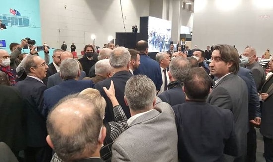 İBB Meclisi'nde 'Bektaşi' Kavgası Çıktı