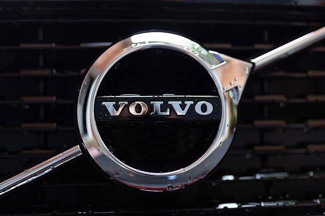 8. Volvo, 1959 yılında üç noktalı kemeri icat ettiklerinde tüm rakiplerinin de kullanabilmesi için patent almadı.