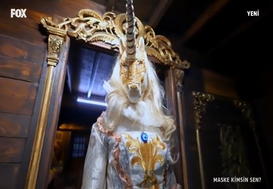Maske Kimsin Sen Unicorn Kim? Unicorn Maskesinin Altında Kim Var?