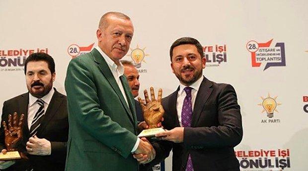 AKP'den İstifa Eden Rasim Arı, 'İmamoğlu' Paylaşımlarını Sildi