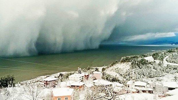 Kastamonu'da Şaşırtan Görüntü: 'Deniz Etkisi Kar' Yağışı Böyle Kaydedildi