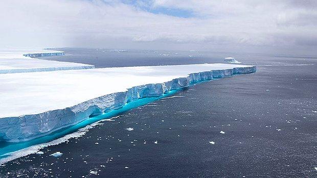 Bir Zamanlar Dünyanın En Büyüğü Olan Buzdağından Milyarlarca Ton Su Okyanuslara Karıştı