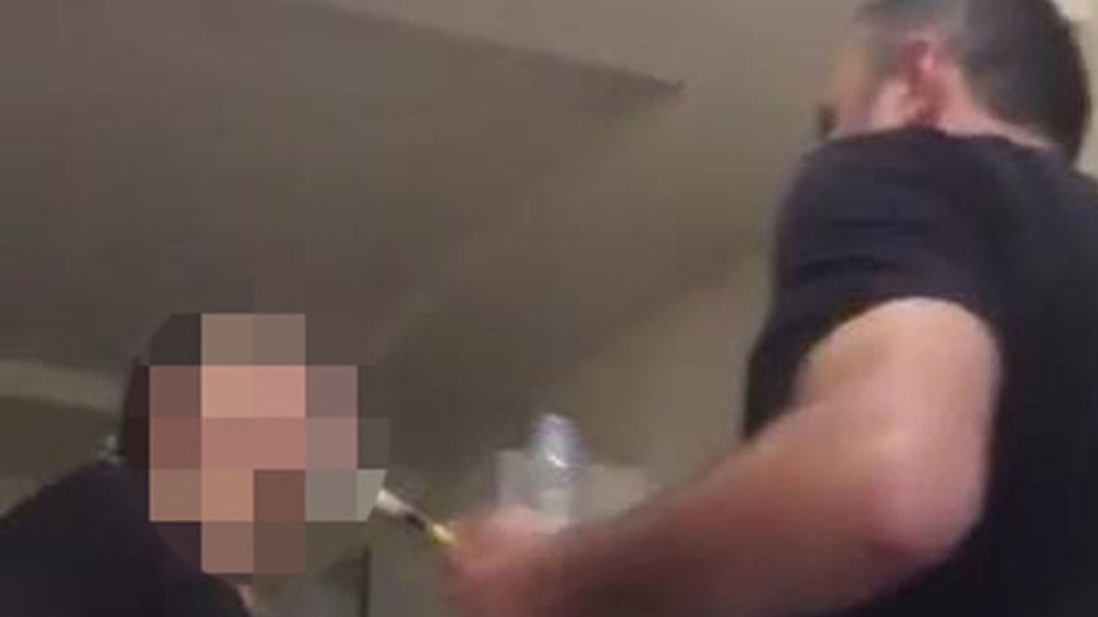 İki Çocuğunun Yanında Uyuşturucu Kullanan Anne ve  Arkadaşları Gözaltına Alındı