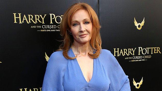 JK Rowling'in Transfobi Tartışması Sürüyor