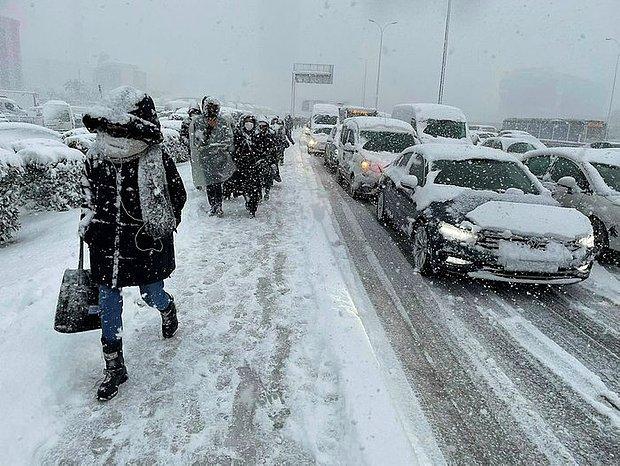 Kar İstanbul'u Fena Vurdu: Kapanan Yolların Sorumlusu Kim?