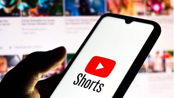 Tüm bunlara ek olarak YouTube Shorts’a daha fazla içerik oluşturulabilmesi için remiks özelliğini genişletecek.