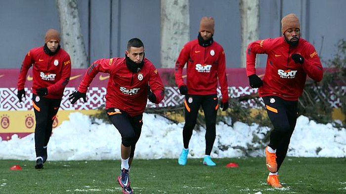 Galatasaray'da 2 Kişinin Koronavirüs Testi Pozitif Çıktı