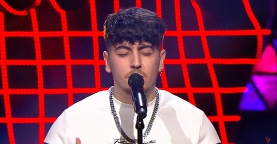 O Ses Belçika Yarışmasına Türk Damgası: Kaan Kandemir Hem Jüriyi Hem de Seyircileri Büyüledi