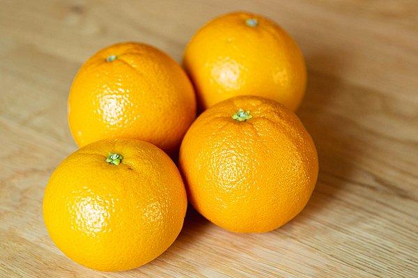 Hem vitaminli hem işlevsel: Portakal kabuğu ile fincanları temizleyin.