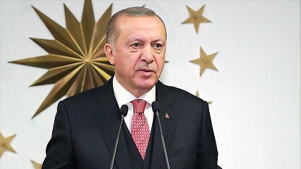 'Erdoğan yönetemediğini görüyor, bürokratları, bakanları görevden alıyor'