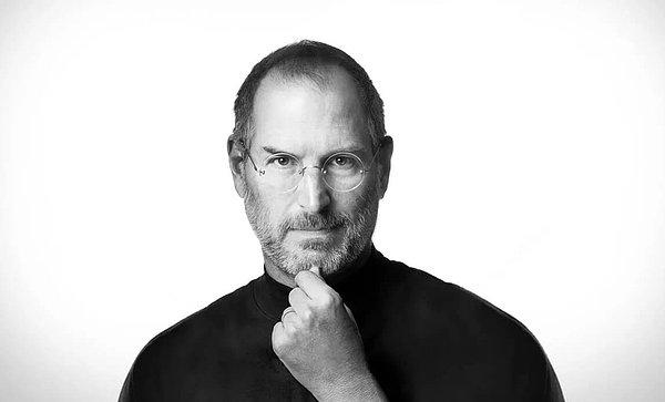 Vizyonuyla Apple'u dünyanın en büyük şirketlerinden biri yapan efsane isim Steve Jobs, yıllar önce hayata veda ederek aramızdan ayrılsa da halâ kendisiyle ilgili olan her şey ilgiyle takip ediliyor.