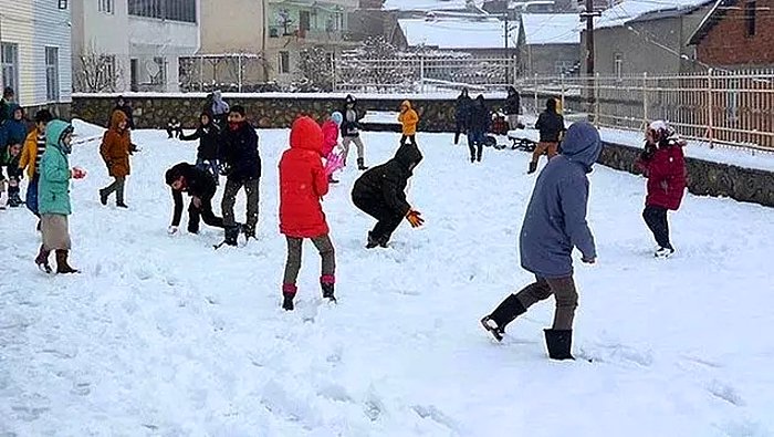 Son Dakika: İki İlde Daha Okullar Tatil Edildi! Toplamda Dört İlde Eğitime Kar Engeli...