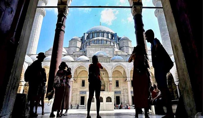 Turistler Türkiye'den Memnun: 'Kendimi Süper Zengin Hissediyorum'