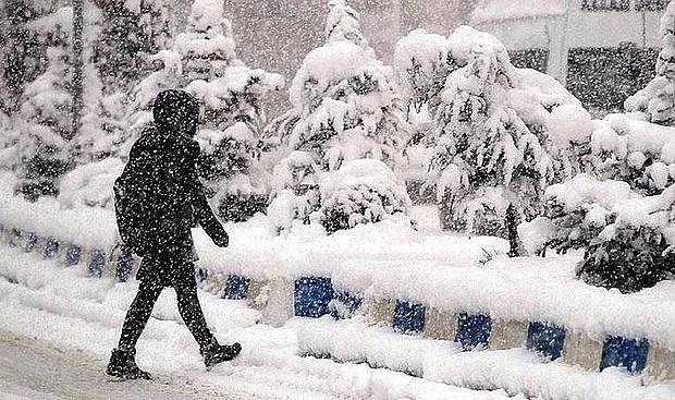 14 Mart 2022 Pazartesi Hava Durumu Nasıl Olacak? İstanbul''da Kar Yağışı  Sürecek mi? İstanbul Valisi Uyardı!