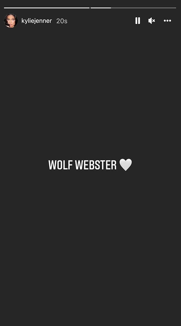 Bugün ise bebeğinin adının Wolf Webster olduğunu duyurdu. 👇