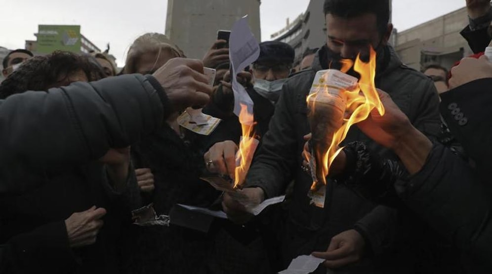 Ve İlk Kez AKP'li Bir İsim 'Ekonomik Krizi' Kabul Etti!