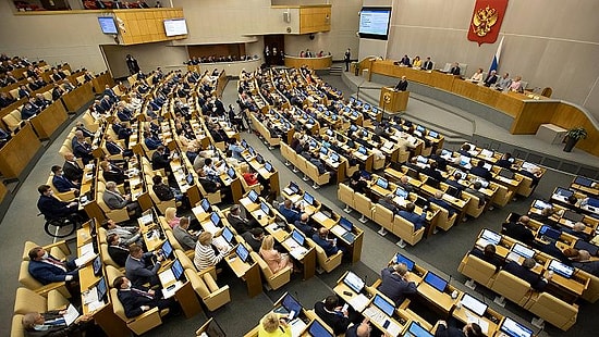 Rus Milletvekilleri Putin'e Ukrayna'daki Ayrılıkçı Bölgeleri Tanıma Çağrısını Onayladı