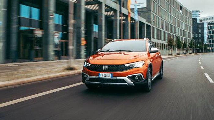 Fiat Egea Elektriklendi: Otomatik ve Hibrit Versiyonu Yakında Yollarda!