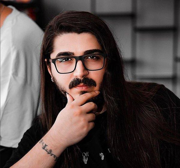 Kemalcan 'KendineMüzisyen' Parlak Twitch Türkiye'nin en çok izlenen yayıncıları arasında.