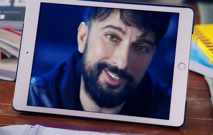 "Tarkan'ın Yeni Şarkısı İçin 'Saray'dan Talimat Bekleniyor" İddiası