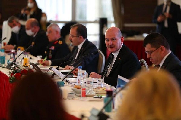 Soylu: Yüzde 25'in üzerinde Suriyeli olmayacak